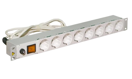 Блок розеток с выключателем Ижтехноком, выход: 8-ЕВРО, вход: шнур с евровилкой